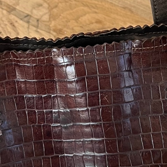 Donald J. Pliner Genuine Leather Handbag Croc-embossed Brown Patent Shine - Picture 1 of 13